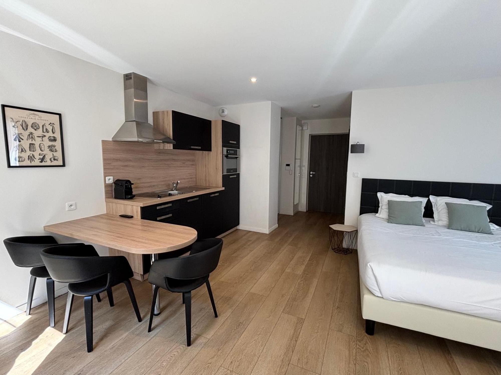 Les Maisons D'Eugene Appart'Hotel - Centre Historique Honfleur Buitenkant foto
